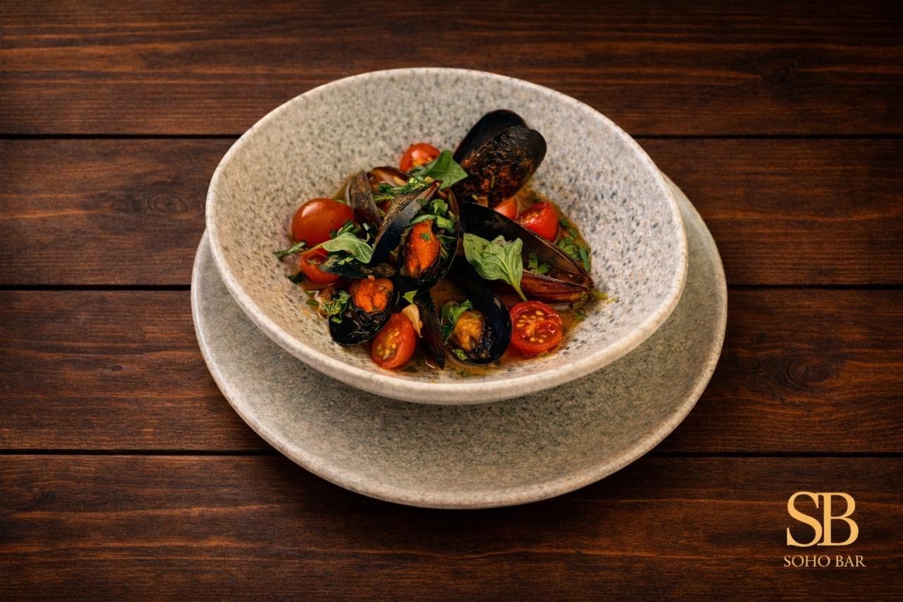 Fresh mussels