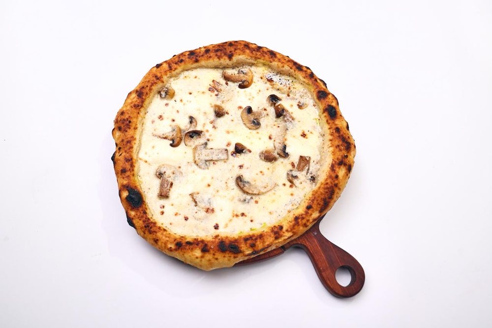 Truffle and mushroom white pizza